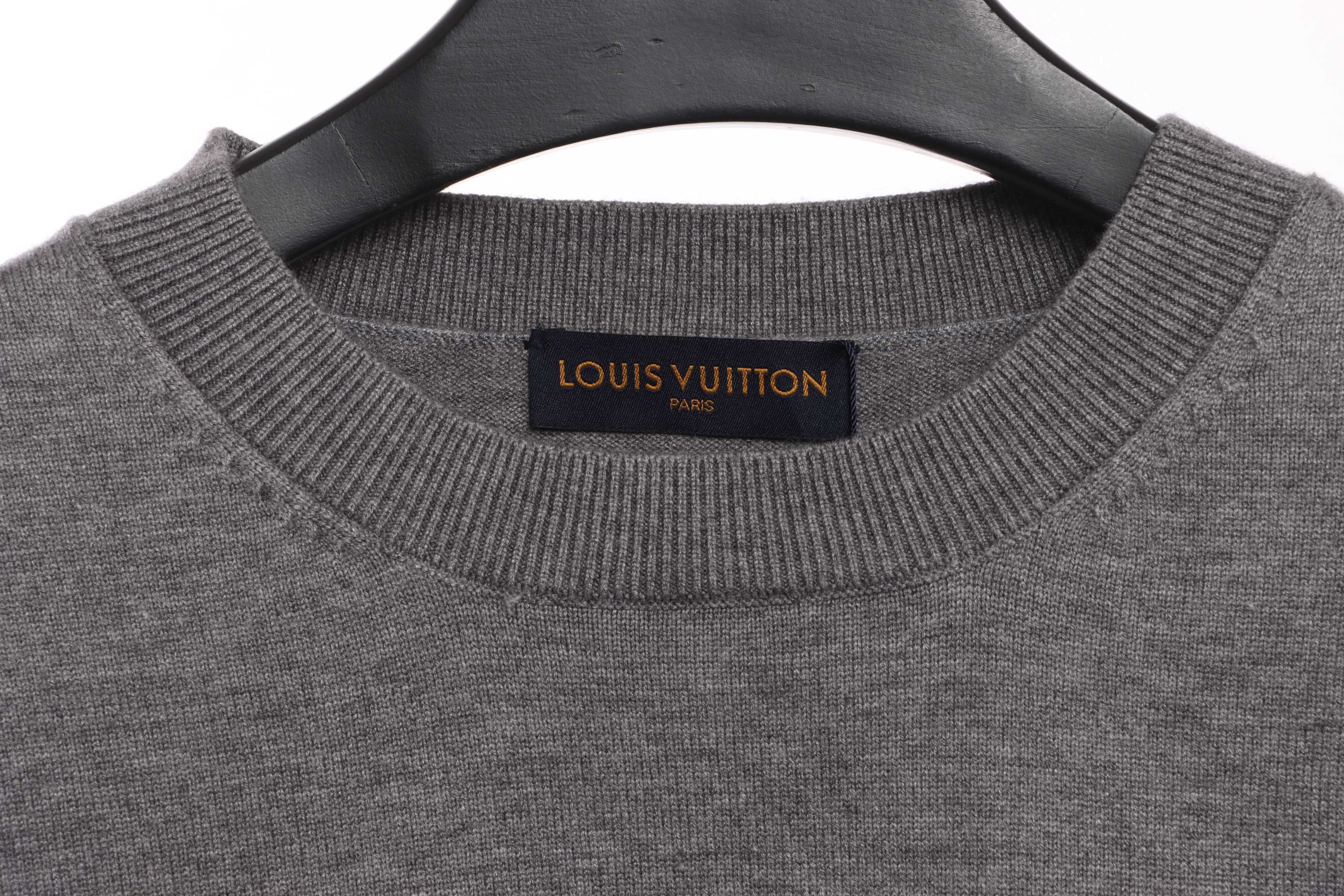 Louis Vuitton Solid Color Cuffs Letter Jacquard Logo Crew Neck Sweater Grey