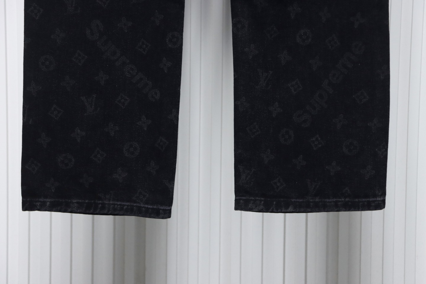 Louis Vuitton x Supreme Monogram Print Denim Trousers Black