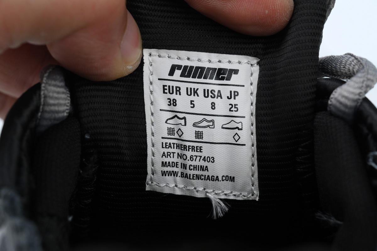 Balenciaga Runner All Black Gray 677402 W3RB2 1515