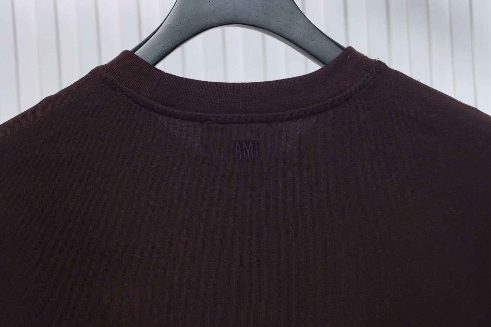 Ami Paris 25SS Embroidered Heart Short Sleeve T-shirt Brown