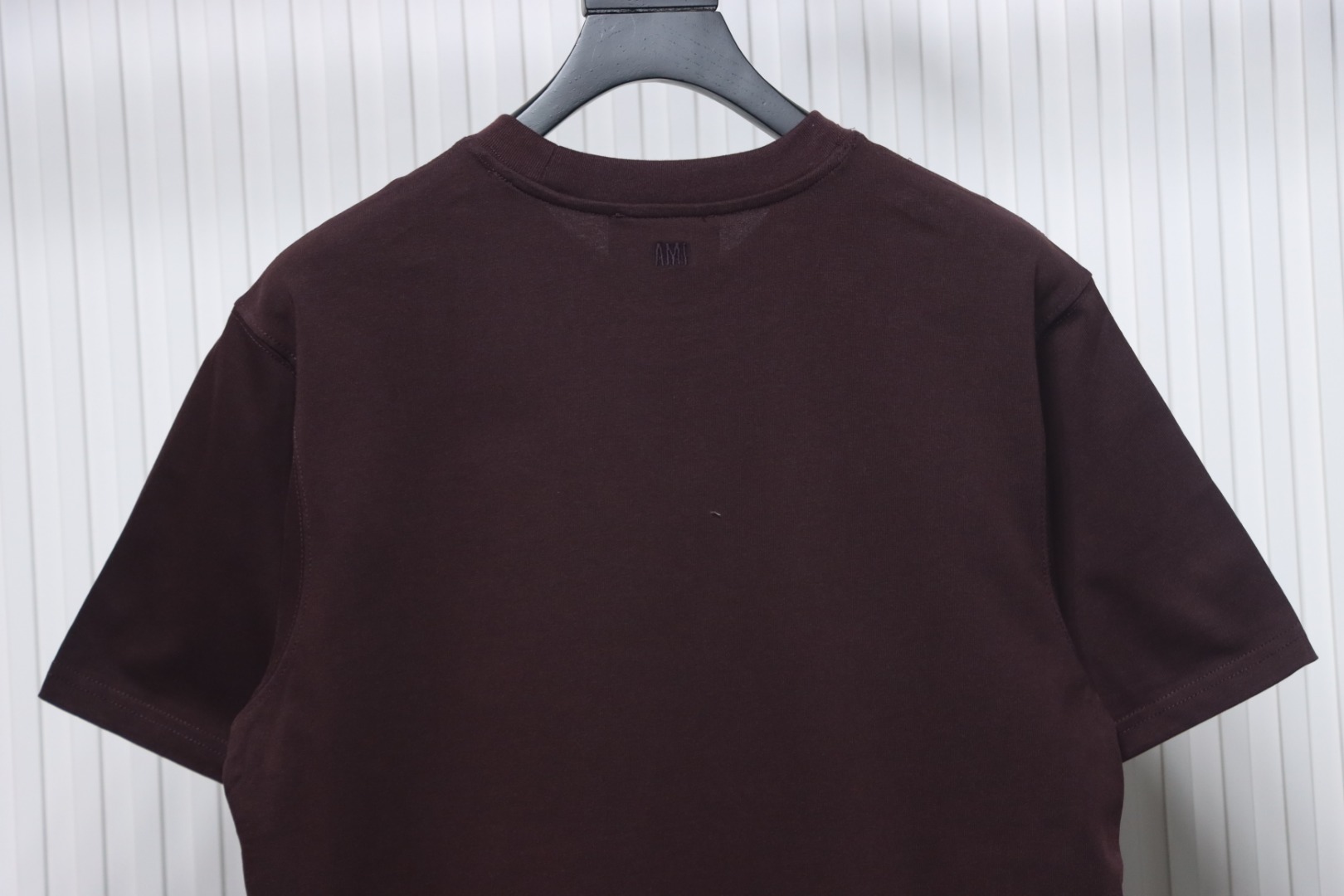 Ami Paris 25SS Embroidered Heart Short Sleeve T-shirt Brown