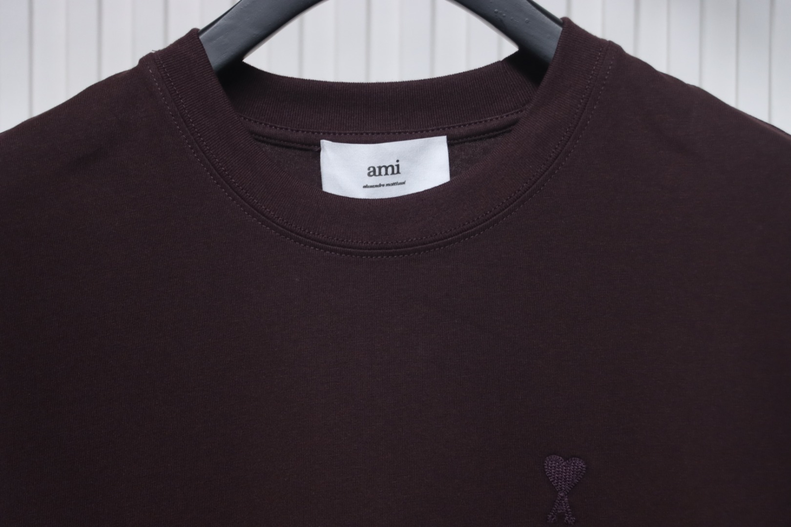 Ami Paris 25SS Embroidered Heart Short Sleeve T-shirt Brown
