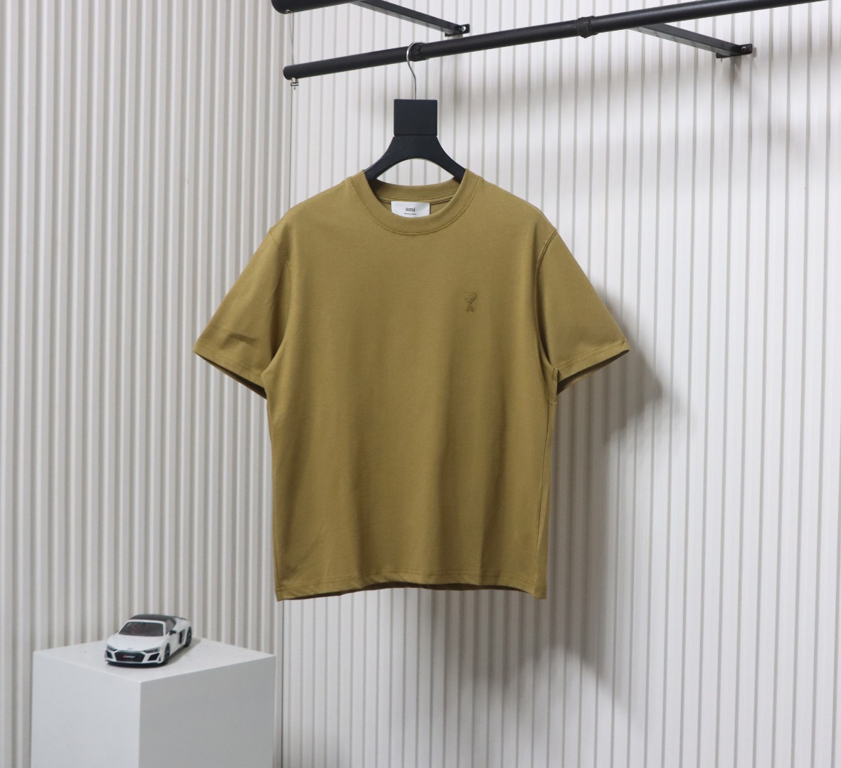 Ami Paris 25SS Embroidered Heart Short Sleeve T-shirt Khaki