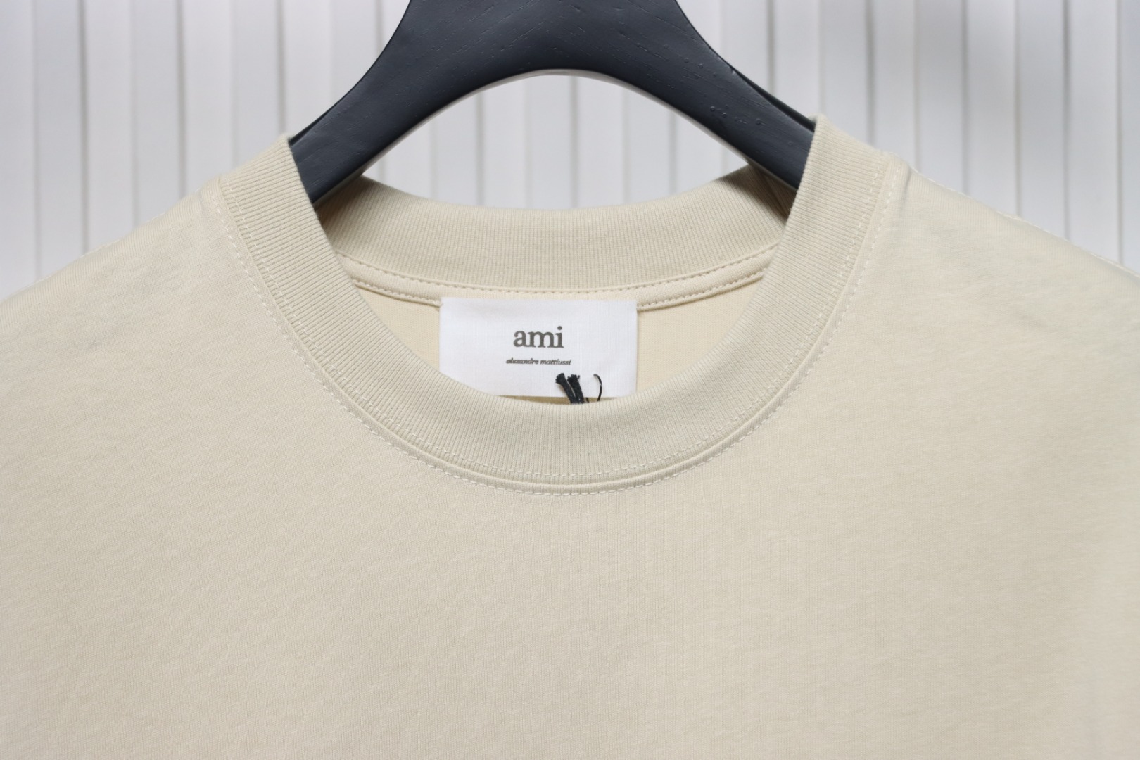 Ami Paris 25SS embroidered heart short-sleeved T-shirt Beige