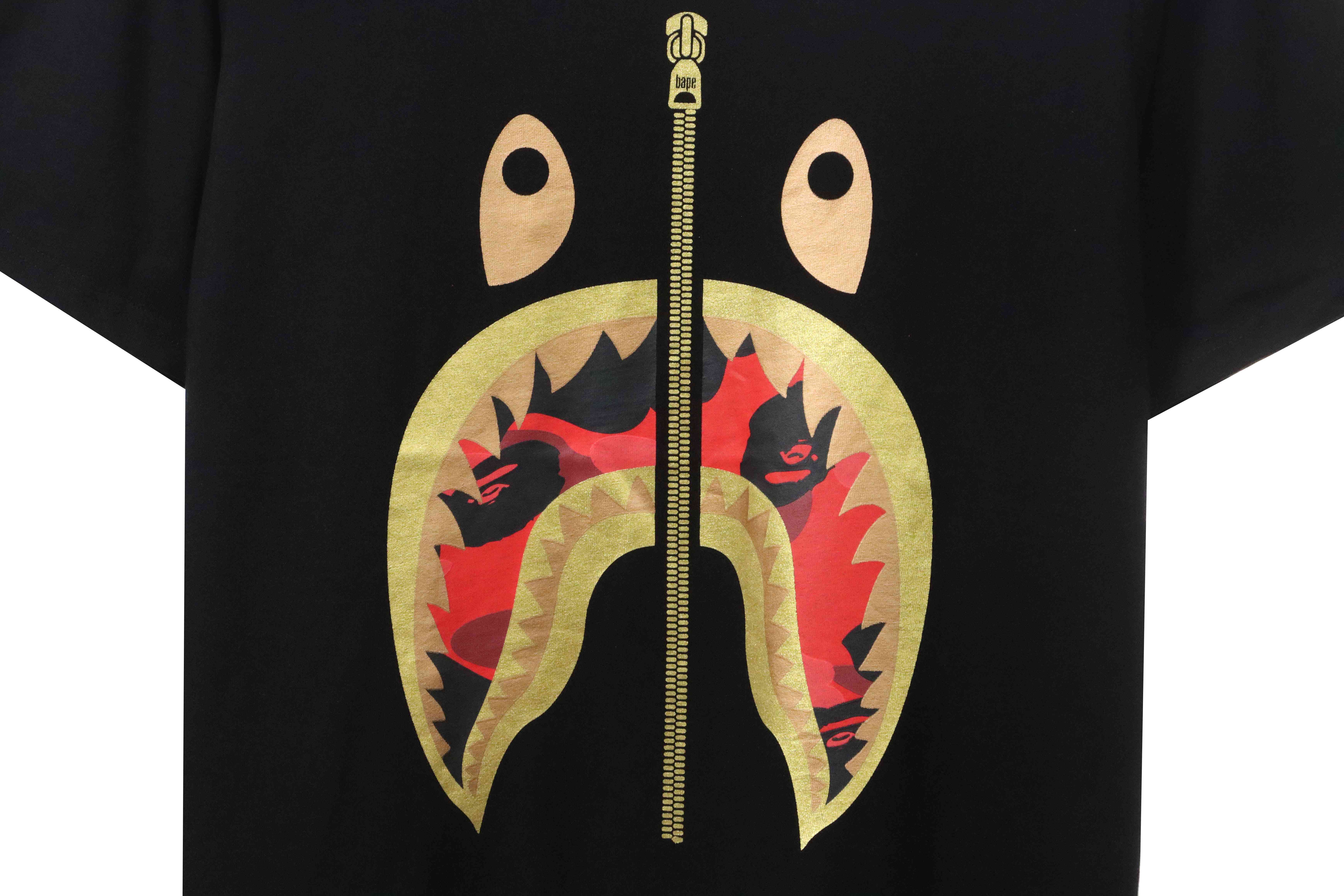 APE Camouflage Shark Mouth Zipper Short Sleeve Black and Red