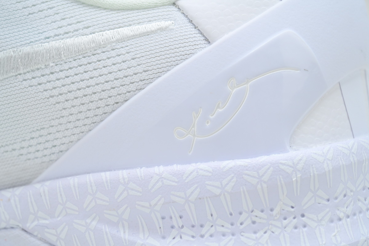 Nike Kobe 8 Protro Halo  FJ9364-100 