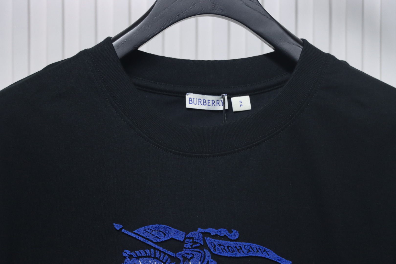 Burberry 25ss Warhorse Toothbrush Embroidery and Ink Splash Print Short Sleeve T-shirt Black