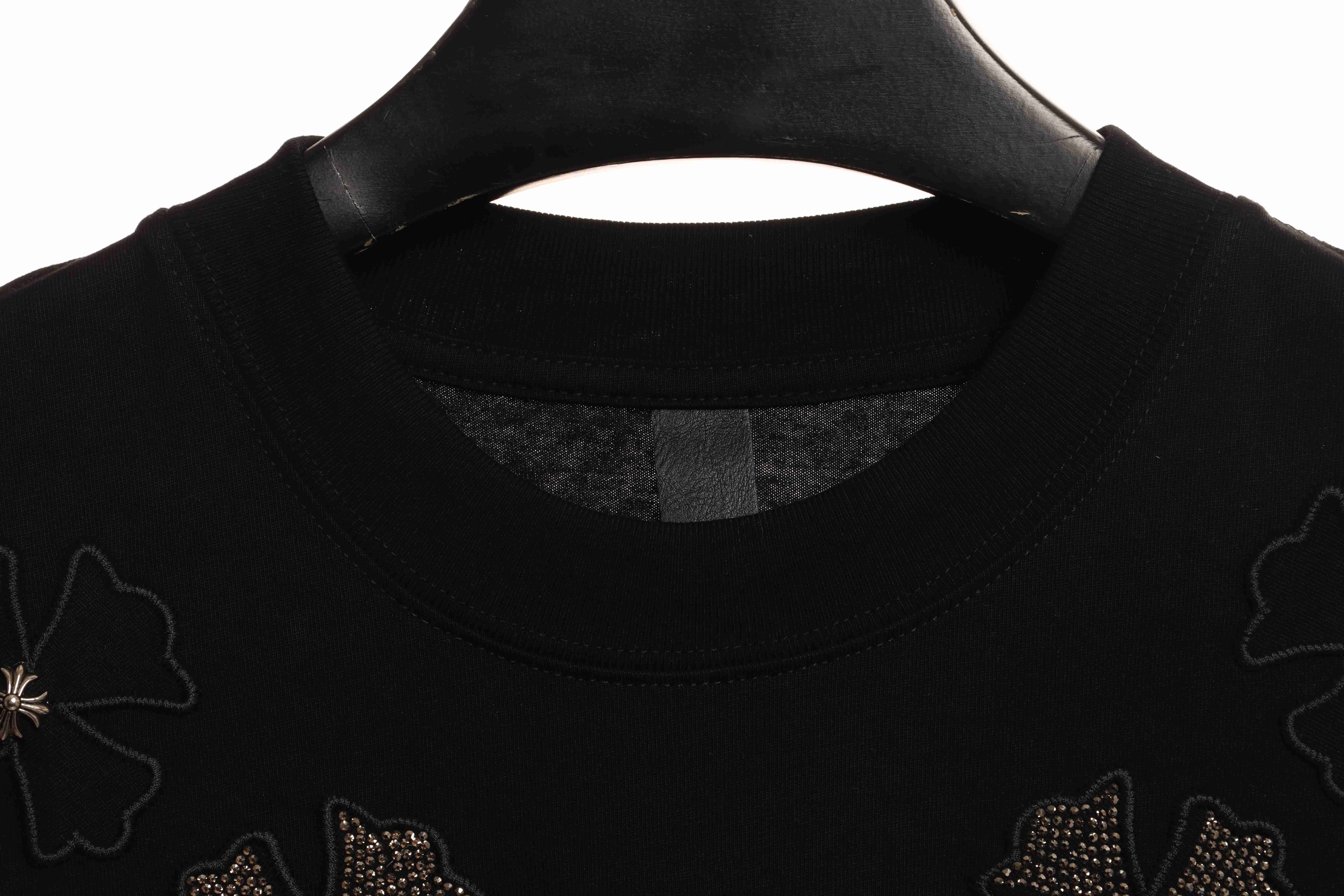 Chrome Heart Neckline Cross Rhinestone Short Sleeves Black