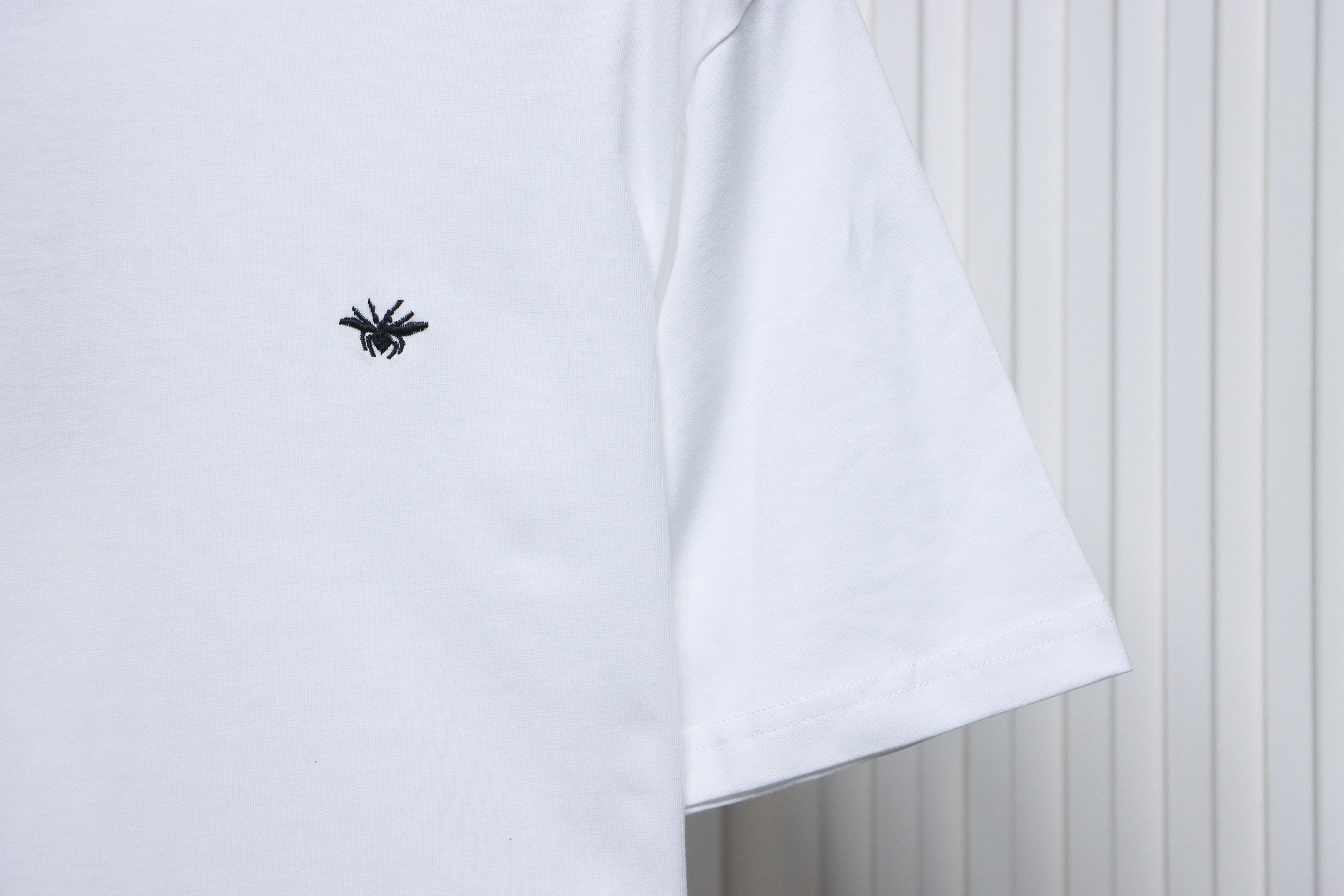 Dior classic bee embroidered short sleeve white