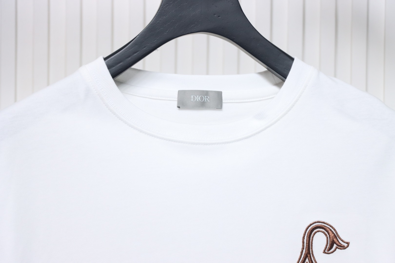 Dior 24ss gold thread embroidered CD short sleeve white 