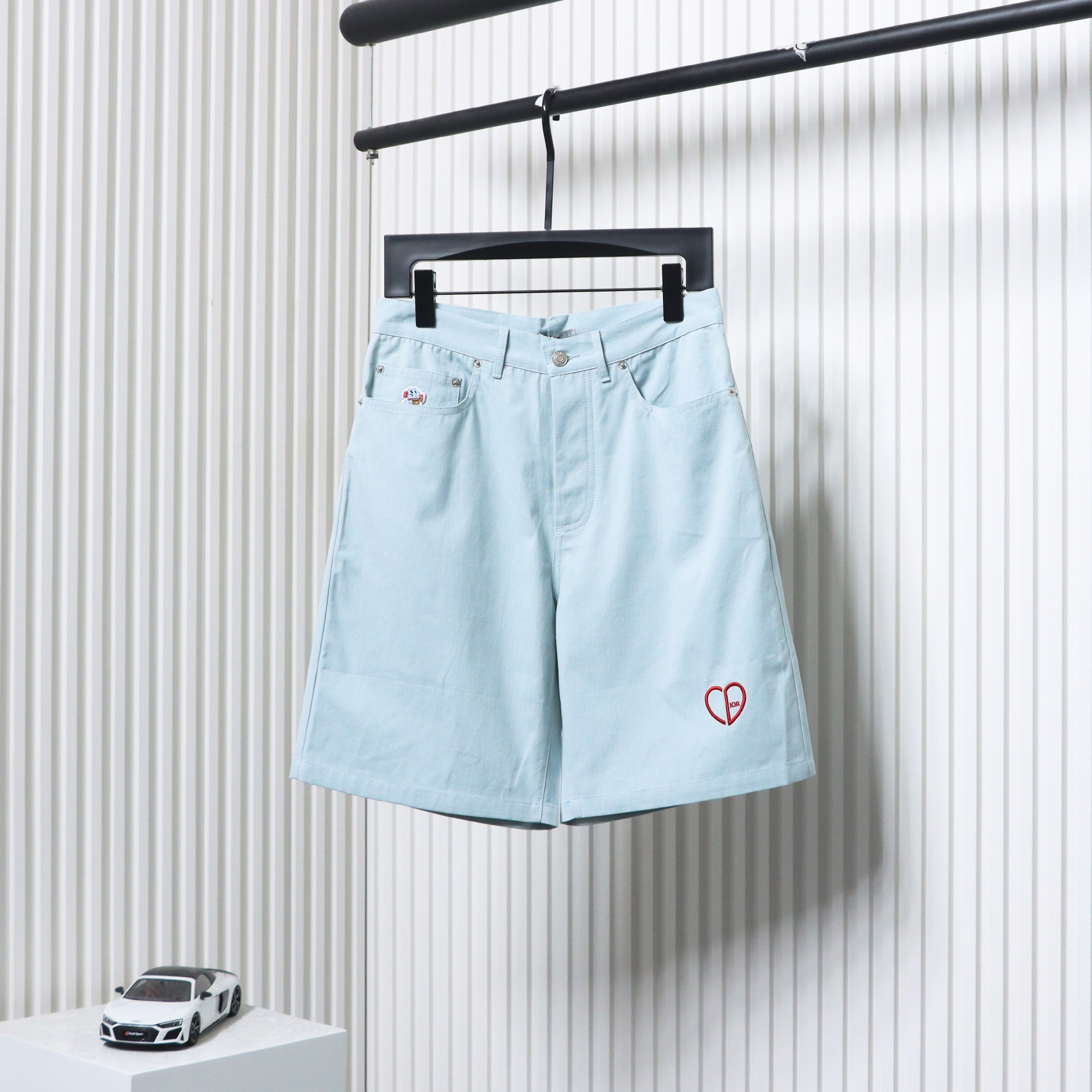Dior 24ss heart embroidered shorts light blue