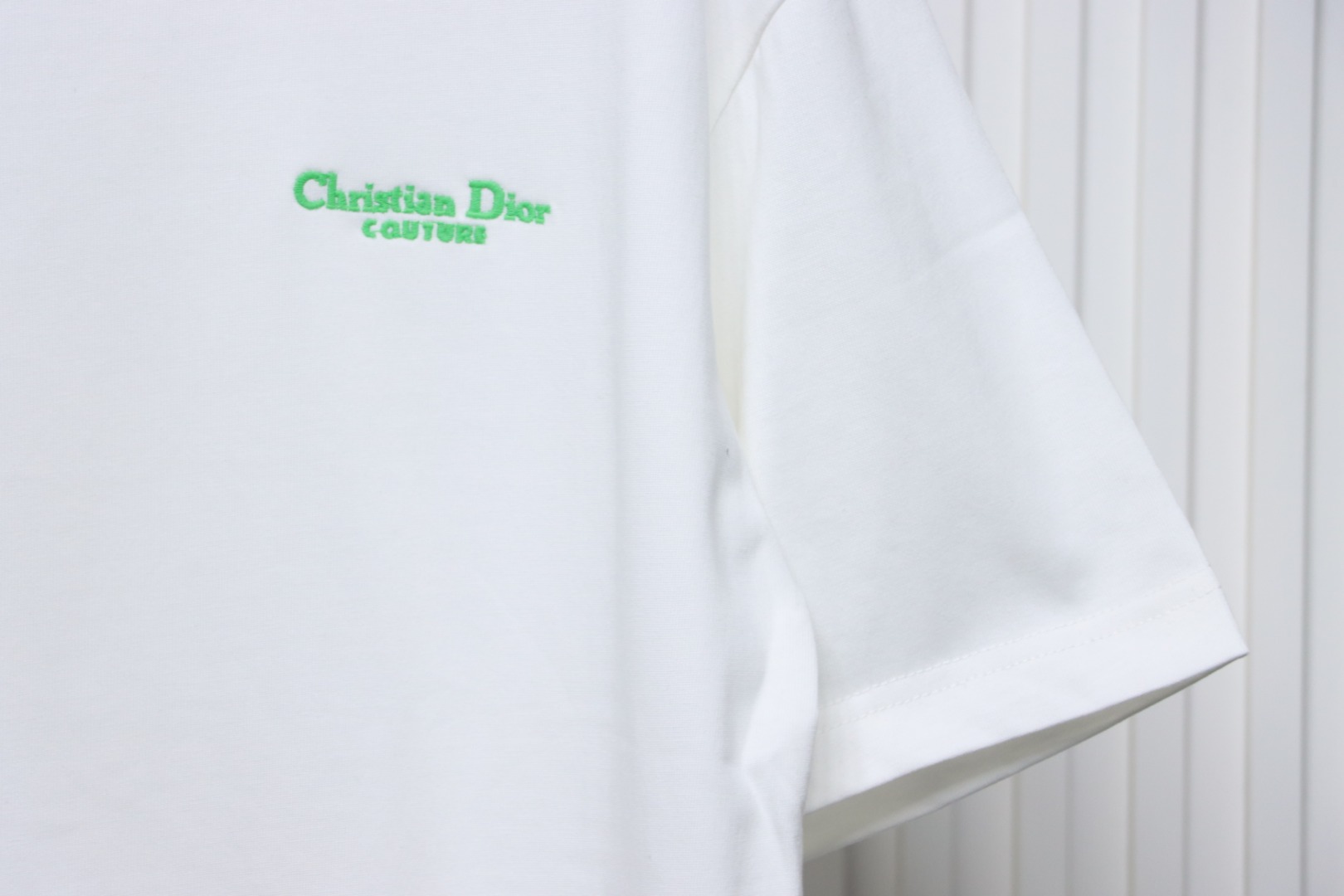 Dior 24ss small letter embroidered short sleeve white