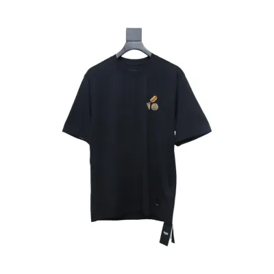 Fendi 25ss hot dog pizza badge embroidered short sleeve black 01
