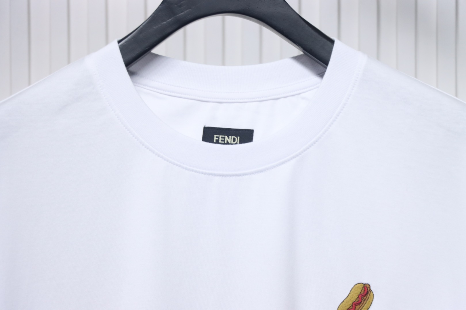 Fendi 25ss hot dog pizza badge embroidered short sleeve white