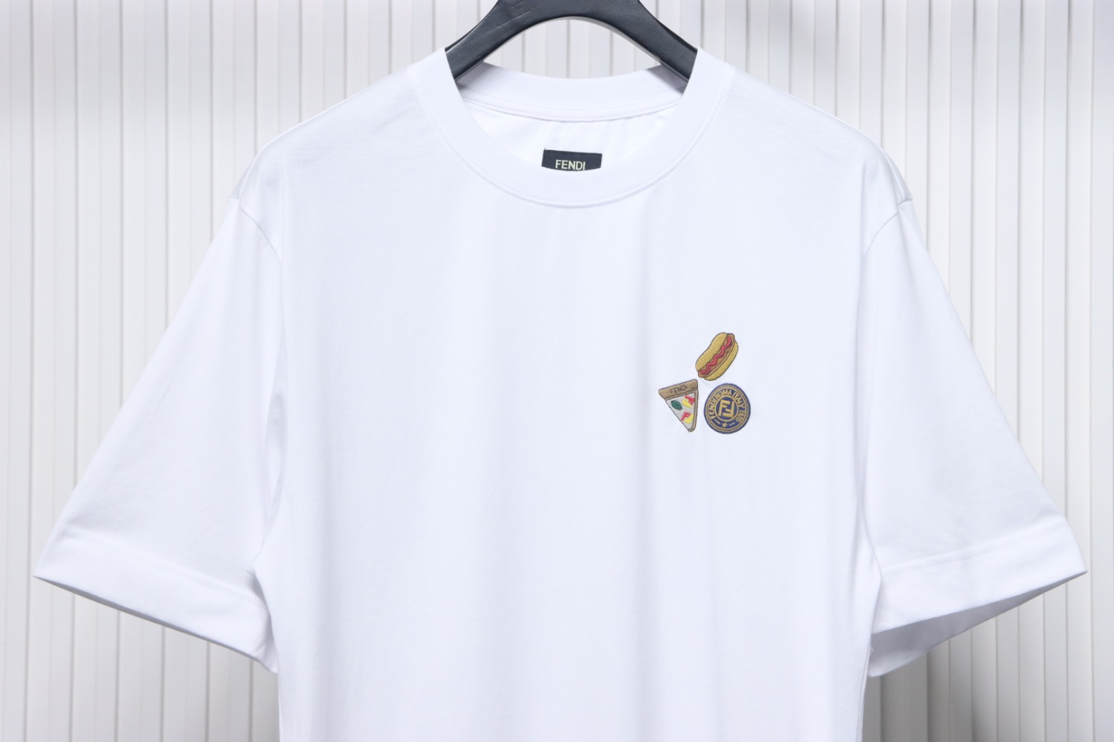 Fendi 25ss hot dog pizza badge embroidered short sleeve white