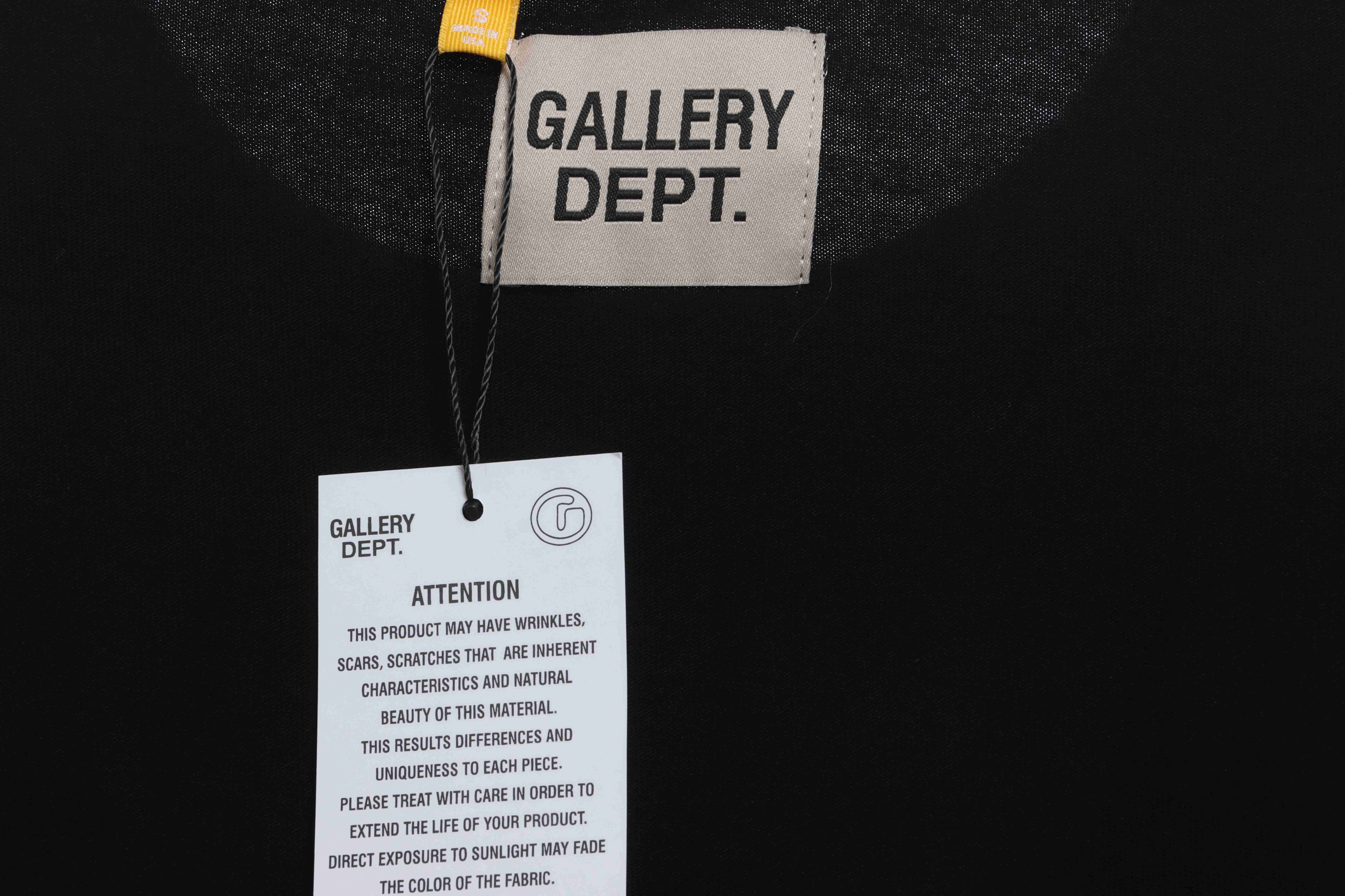 GD Rainbow Letters Printed Short Sleeve Black