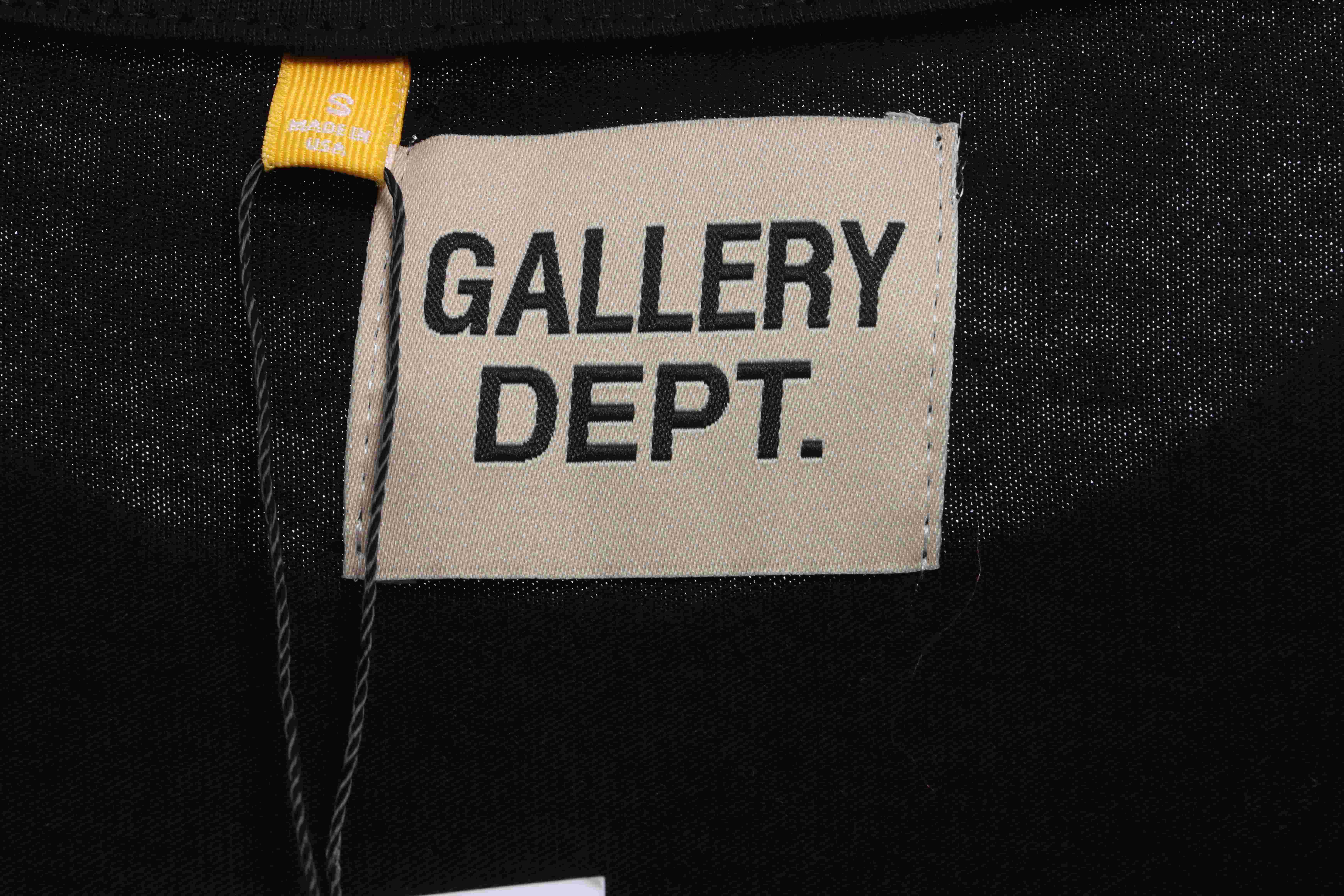 GD Rainbow Letters Printed Short Sleeve Black