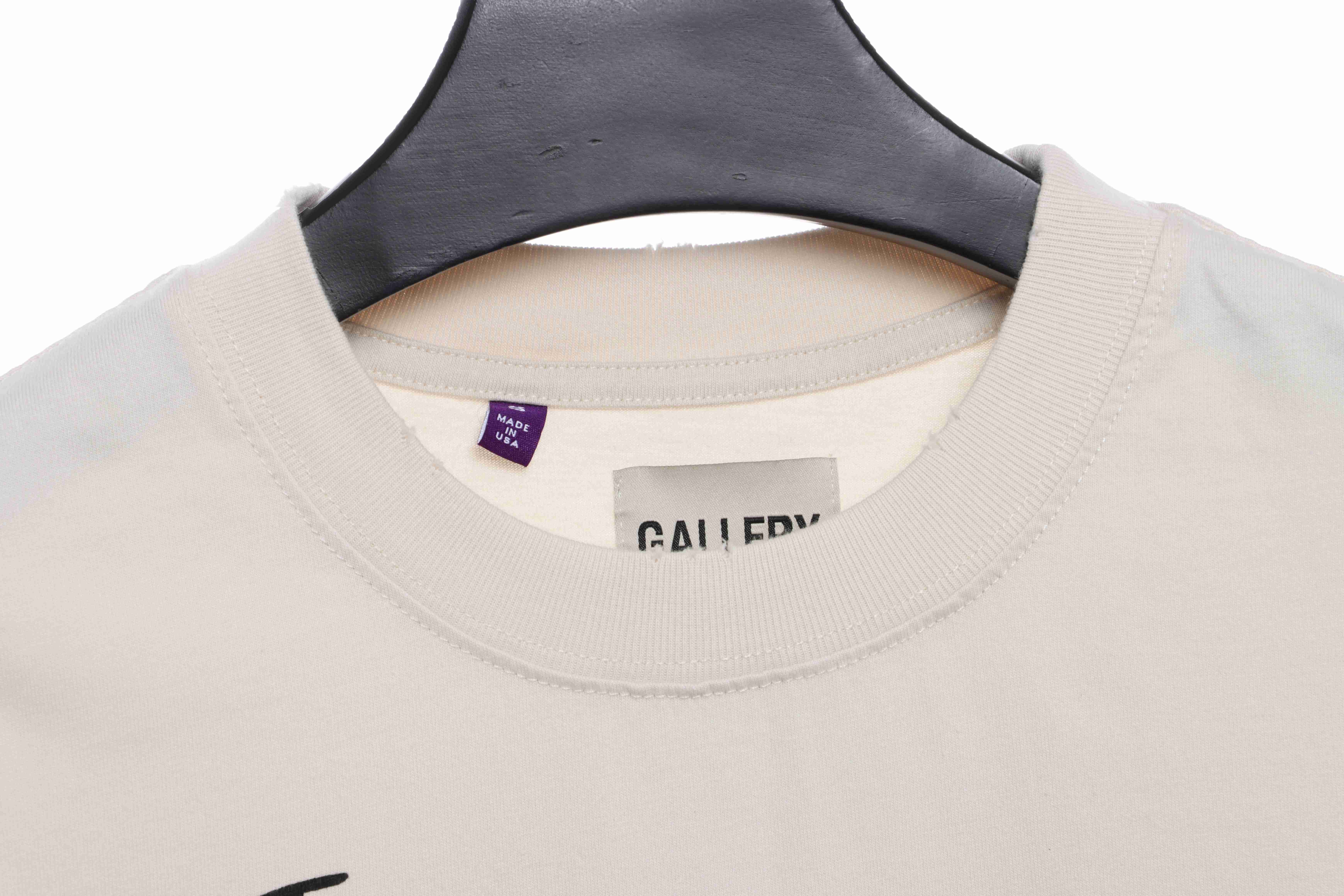 GD tearful eyes pattern short sleeves off-white