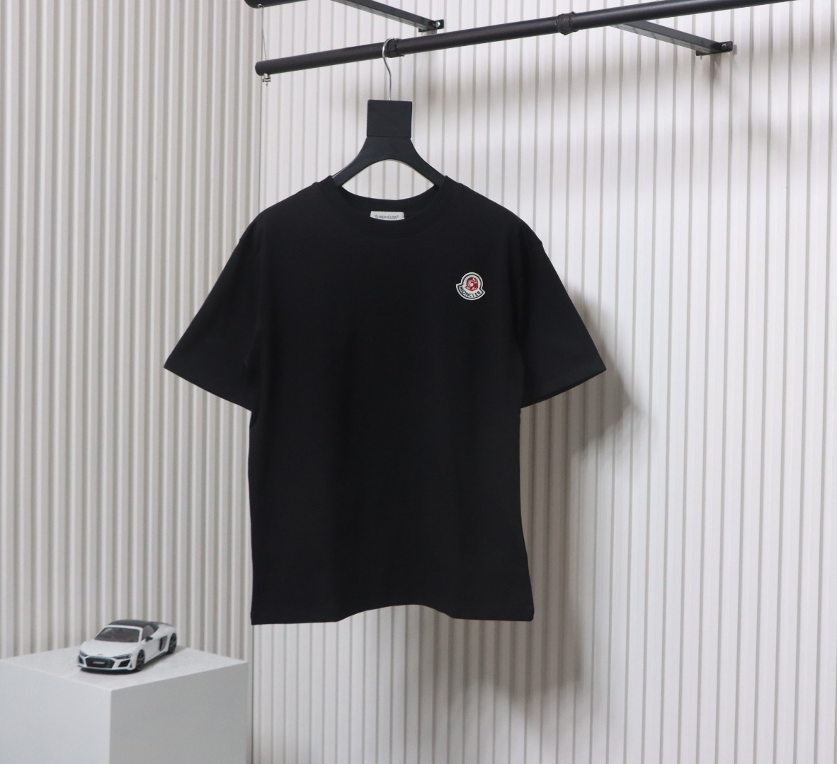 Moncler 25ss astronaut logo short sleeve black