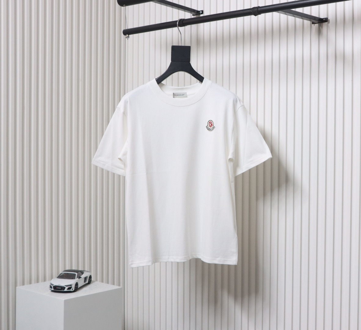 Moncler 25ss astronaut logo short sleeve white