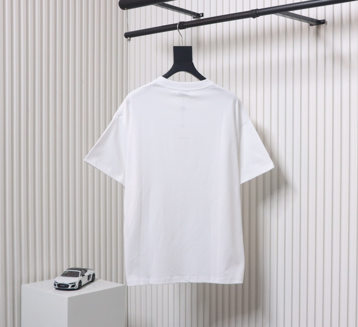 Moncler 25ss chest pressed logo print short sleeves white