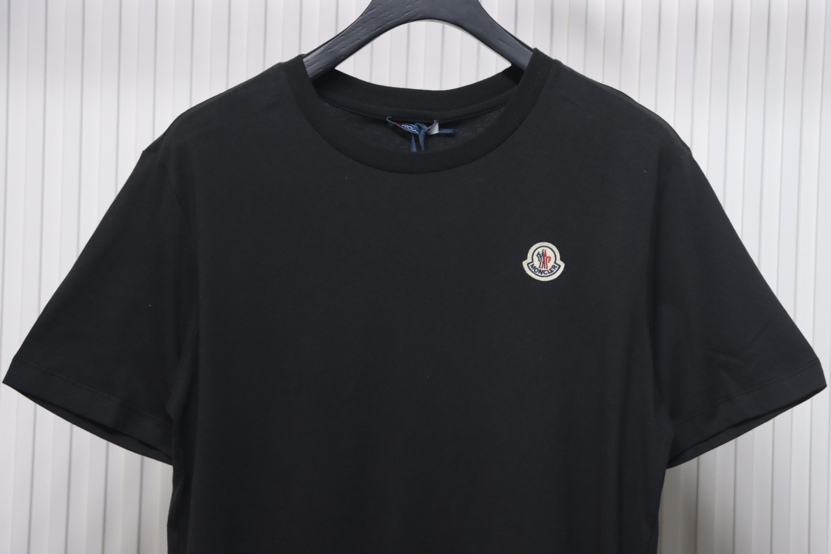 Moncler 25ss classic chest logo short sleeve white