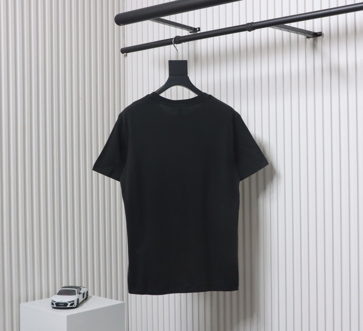 Moncler 25ss classic chest logo short sleeve white