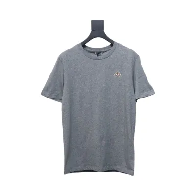 Moncler 25ss classic chest logo short sleeves grey 01