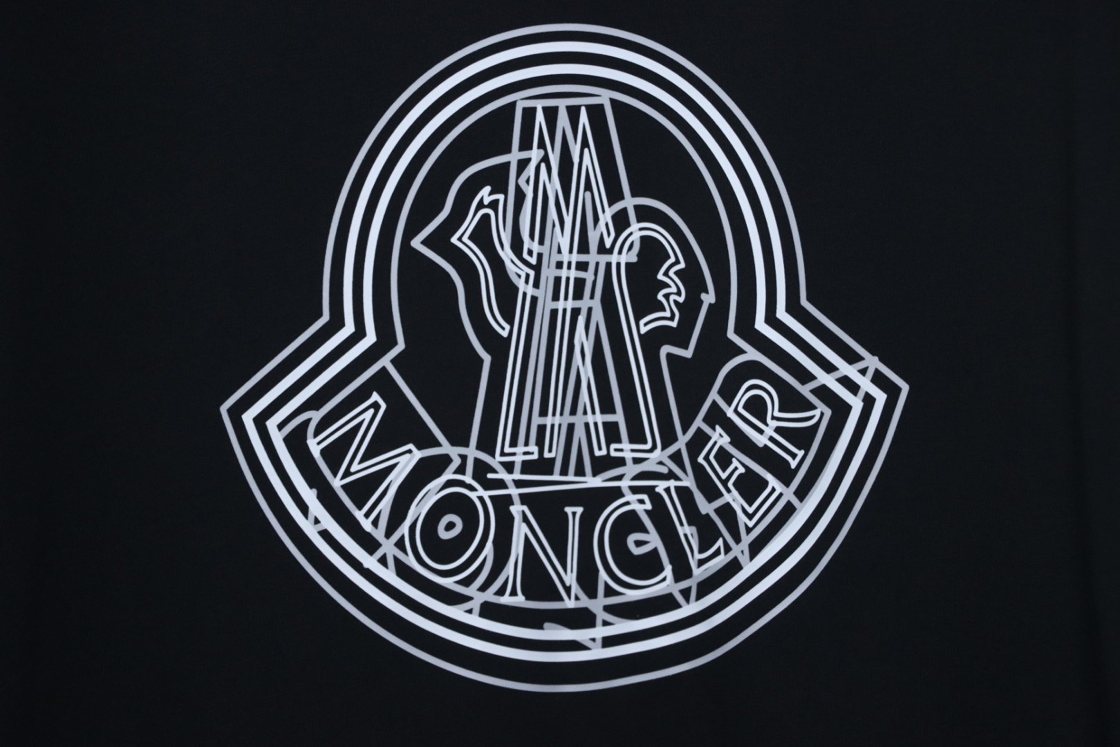Moncler 25ss overlapping logo print short sleeve black