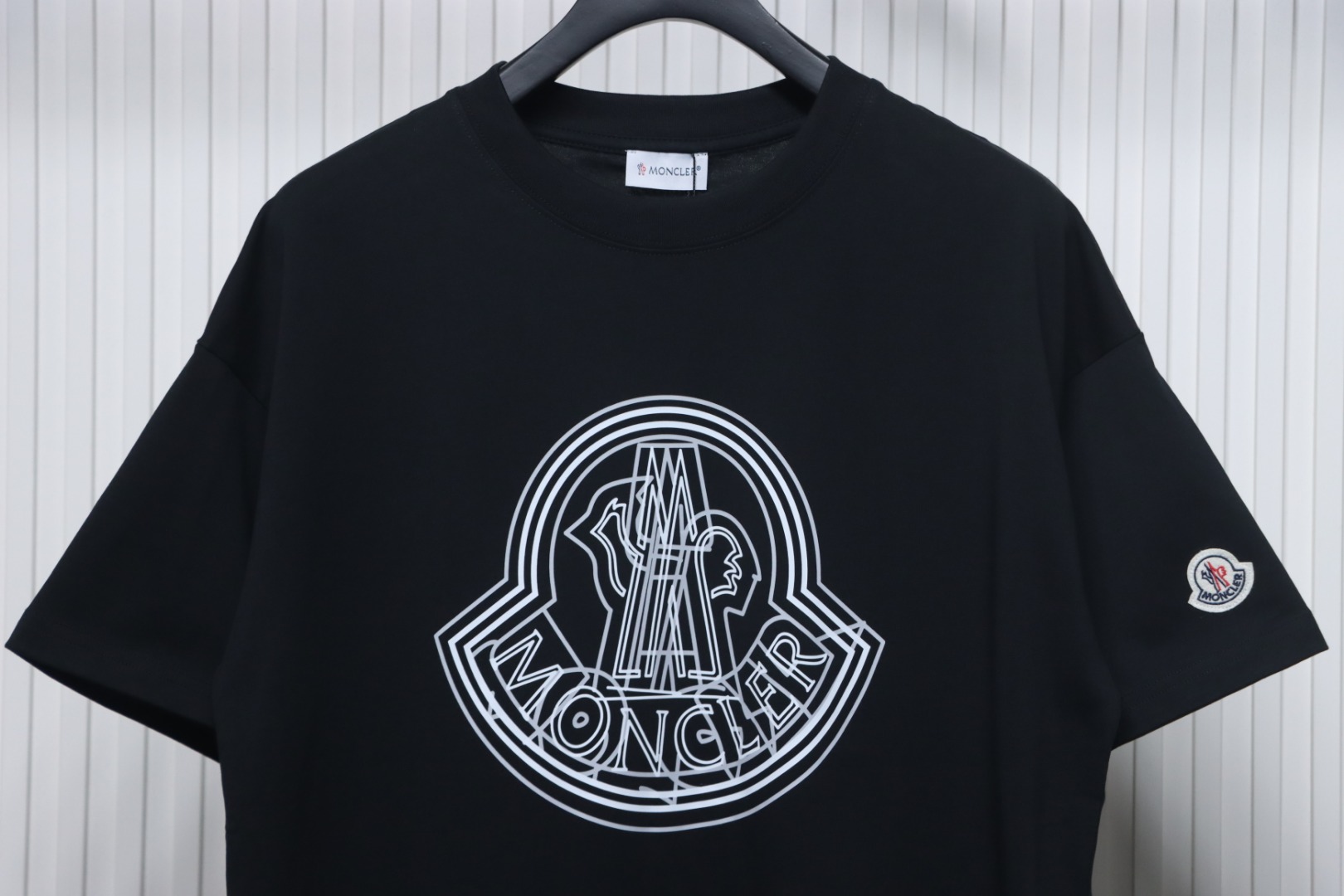 Moncler 25ss overlapping logo print short sleeve black