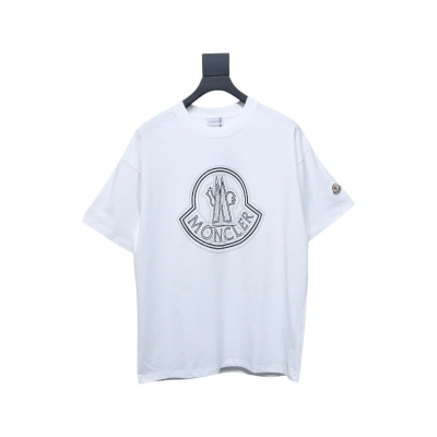 Moncler 25ss overlapping logo print short sleeve white 01