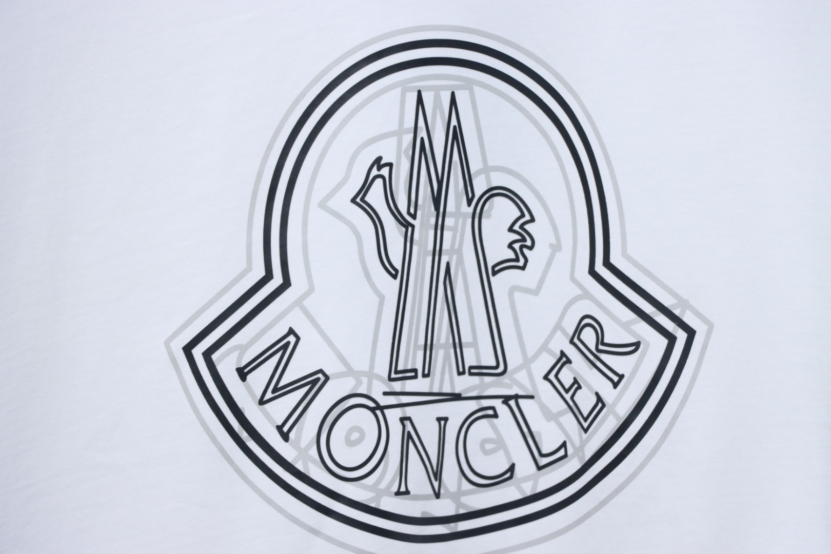 Moncler 25ss overlapping logo print short sleeve white