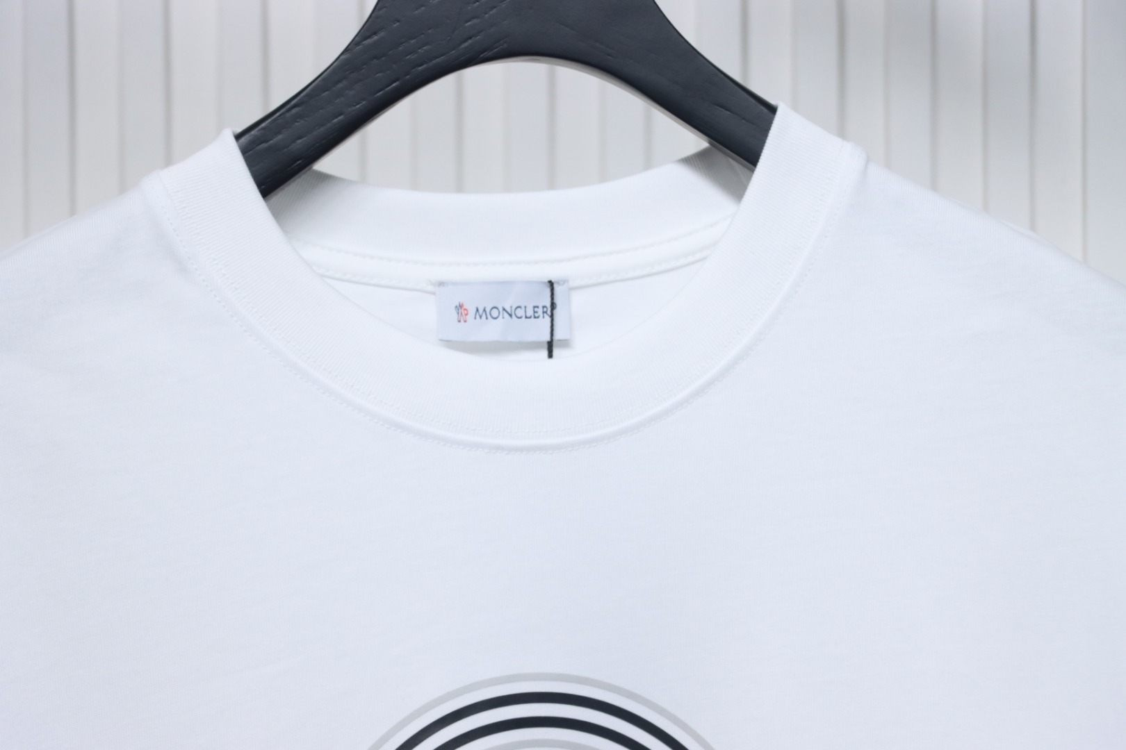 Moncler 25ss overlapping logo print short sleeve white