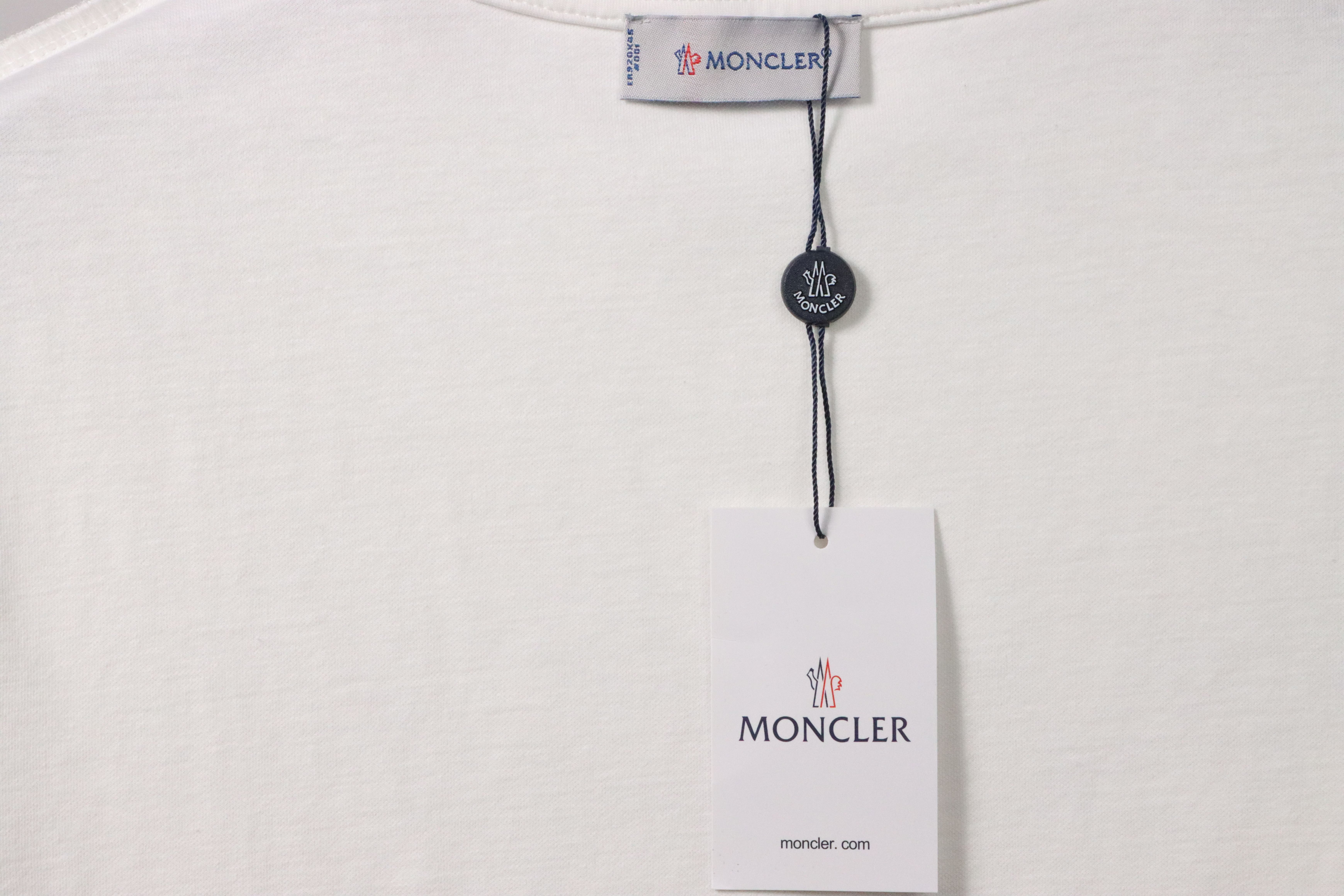 Moncler basic letter print short sleeve white
