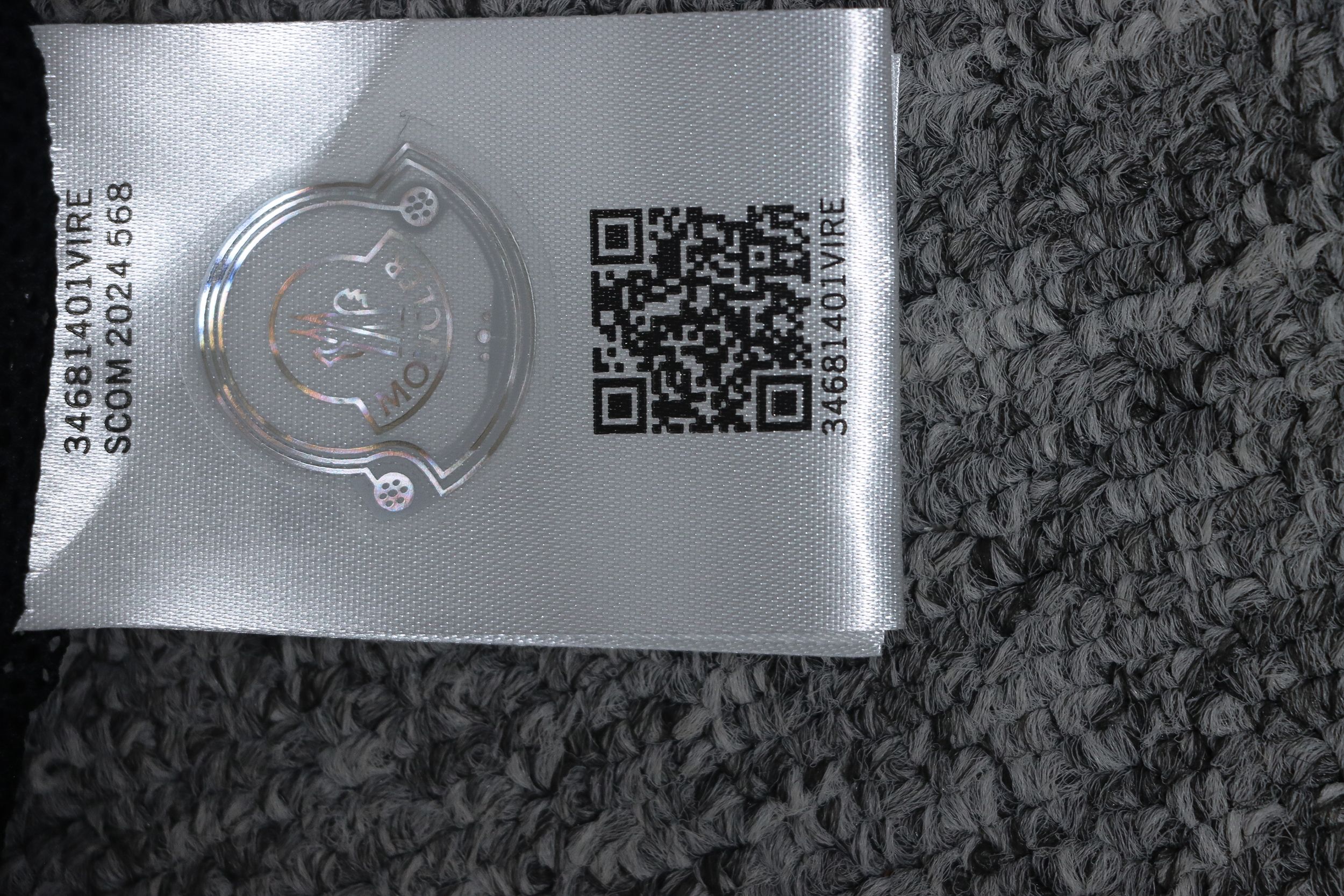 Moncler Classic Pocket Logo Woven Shorts Army Green