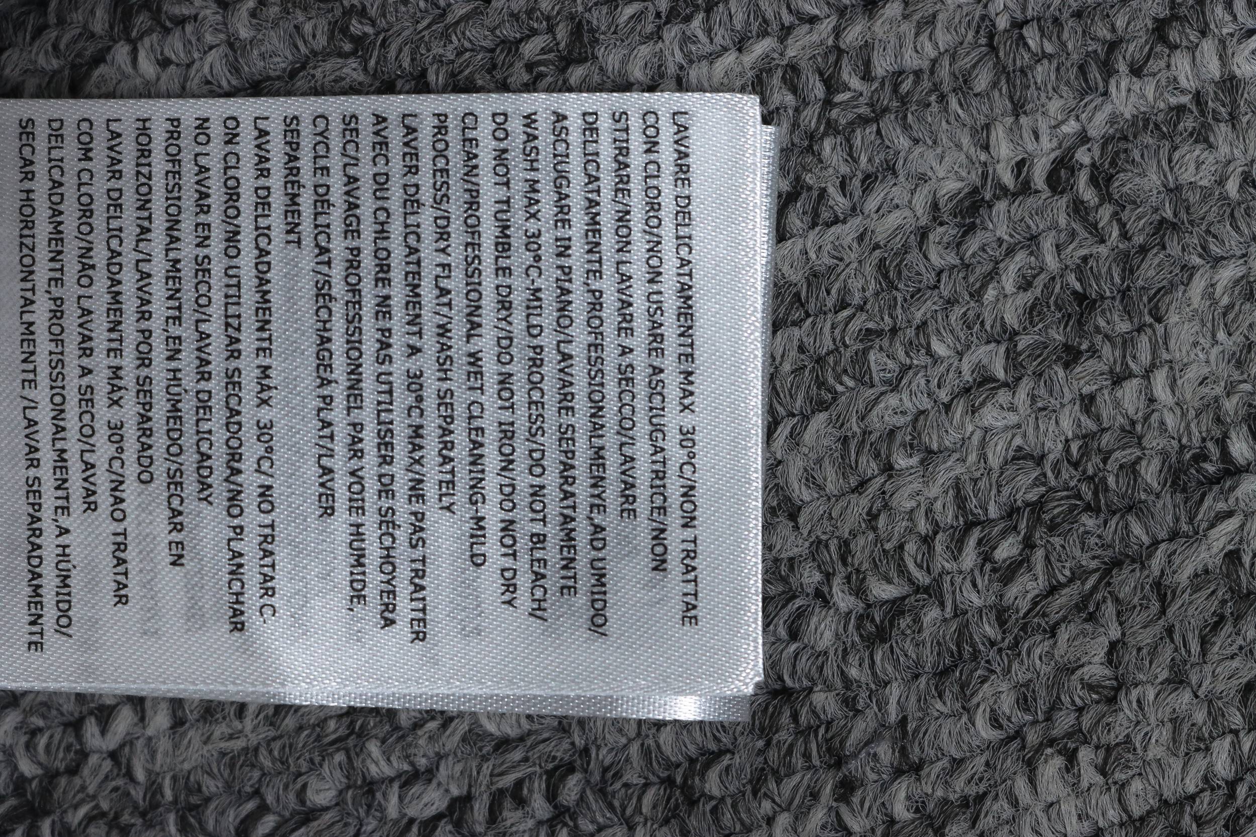 Moncler Classic Pocket Logo Woven Shorts Army Green