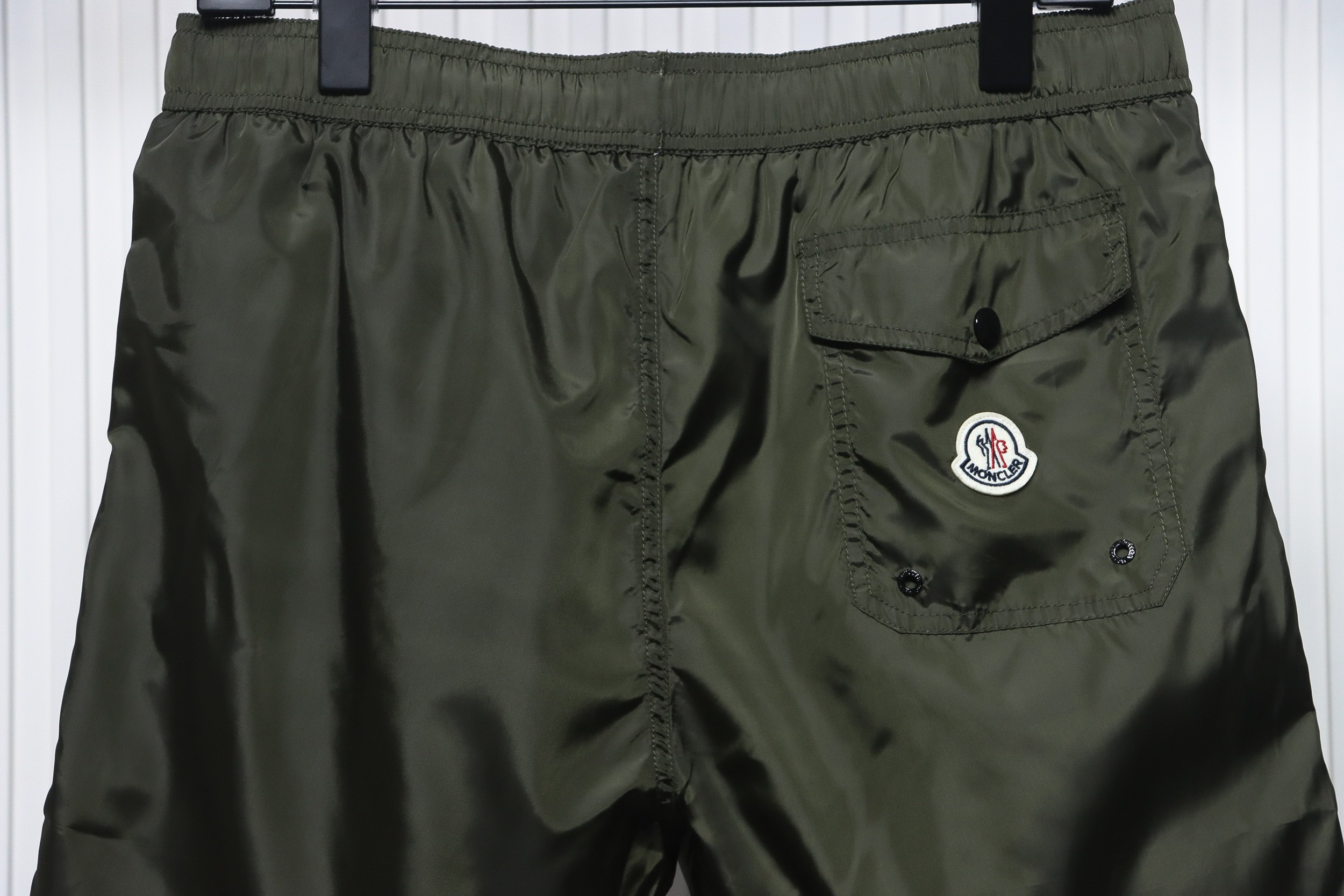 Moncler Classic Pocket Logo Woven Shorts Army Green