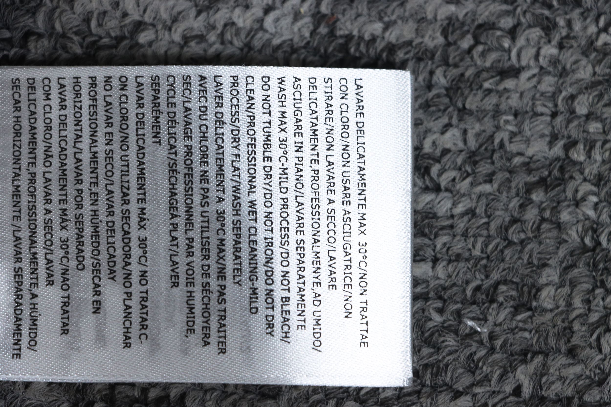 Moncler Classic Pocket Logo Woven Shorts Navy