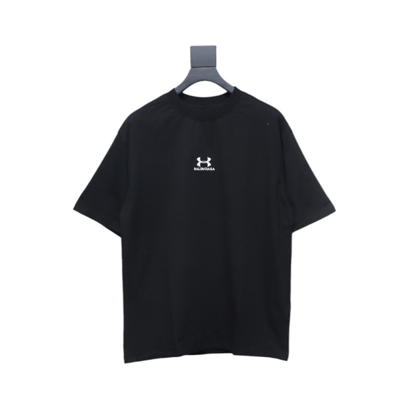 𝘽𝘼𝙇𝙀𝙉𝘾𝙄𝘼𝙂𝘼 × 𝙐𝙣𝙙𝙚𝙧 𝘼𝙧𝙢𝙤𝙪𝙧 BLCG × UA 25SS cross-border joint embroidered short-sleeved T-shirt