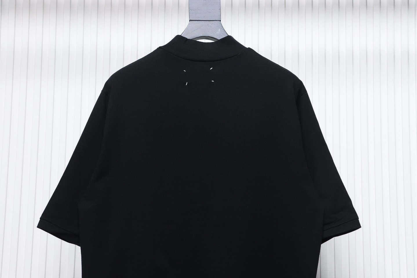 Maison Margiela 24SS Margiela washed embroidered short-sleeved T-shirt black