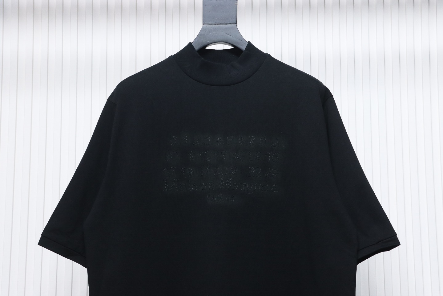 Maison Margiela 24SS Margiela washed embroidered short-sleeved T-shirt black