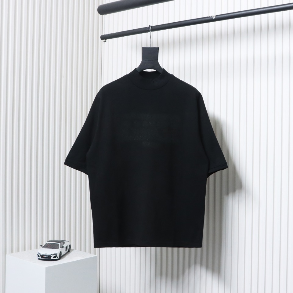 Maison Margiela 24SS Margiela washed embroidered short-sleeved T-shirt black