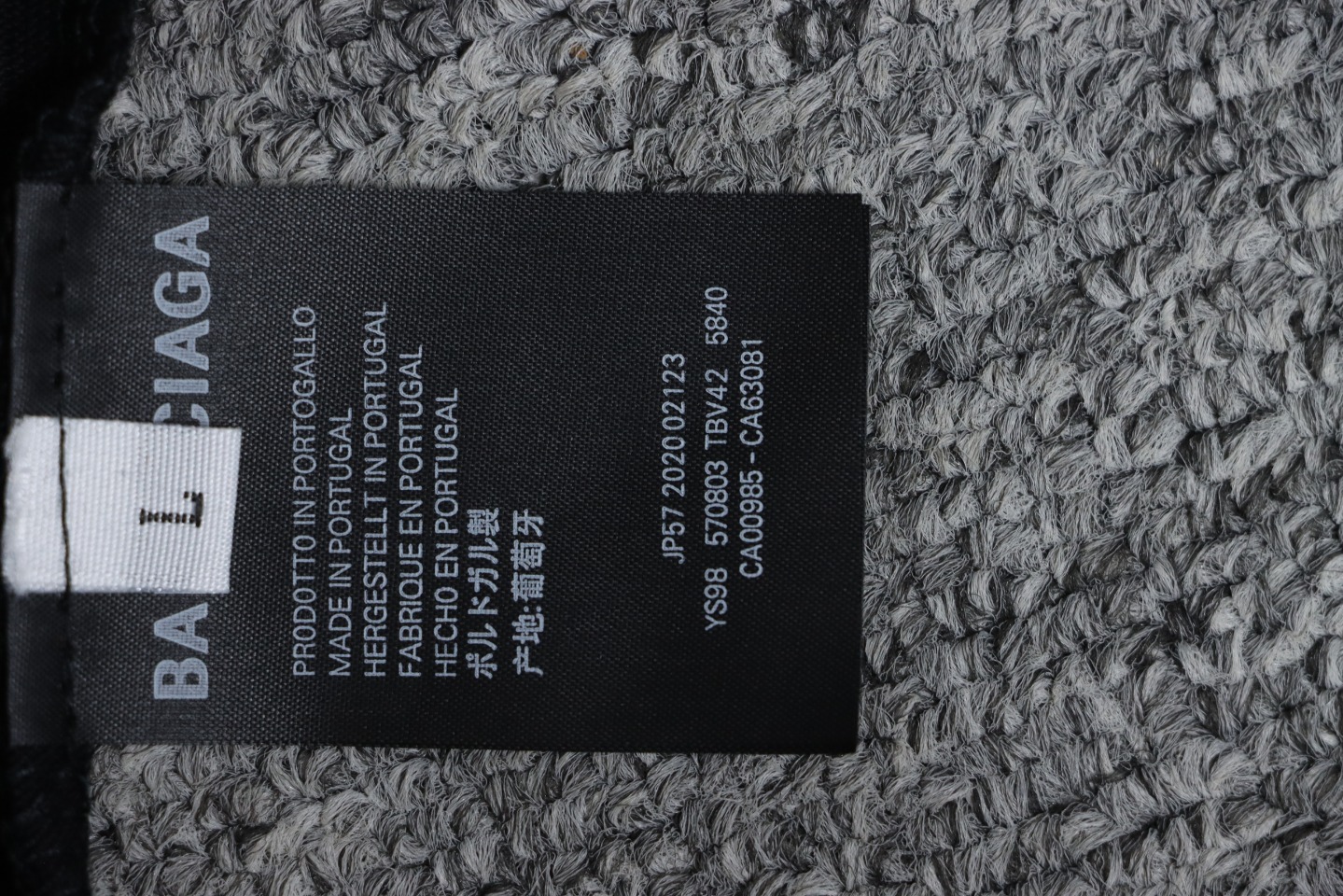 Balenciaga 24ss Mottled Distressed Letter Logo Short Sleeves Black