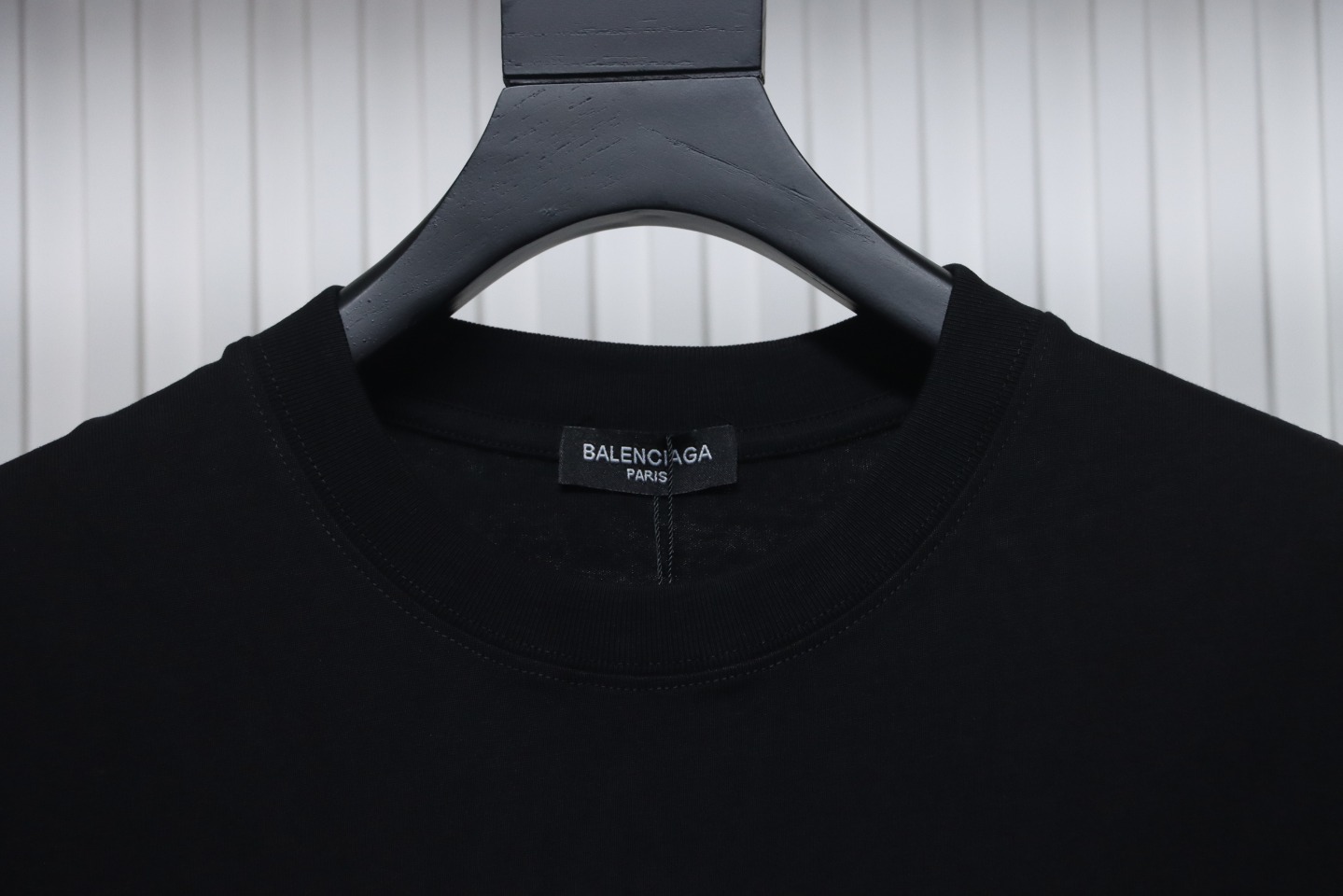 Balenciaga 24ss Mottled Distressed Letter Logo Short Sleeves Black