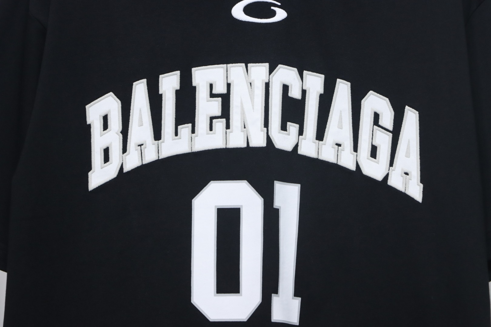 Balenciaga 25ss basketball embroidery 01 print short sleeve black