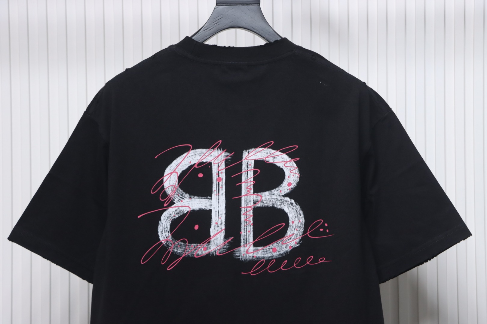 Balenciaga 25ss Letter Double B Hand-painted Washed Hole Short Sleeve T-shirt Black
