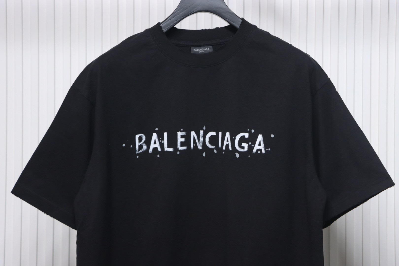 Balenciaga 25ss Letter Double B Hand-painted Washed Hole Short Sleeve T-shirt Black