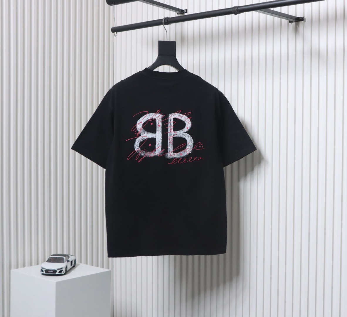 Balenciaga 25ss Letter Double B Hand-painted Washed Hole Short Sleeve T-shirt Black