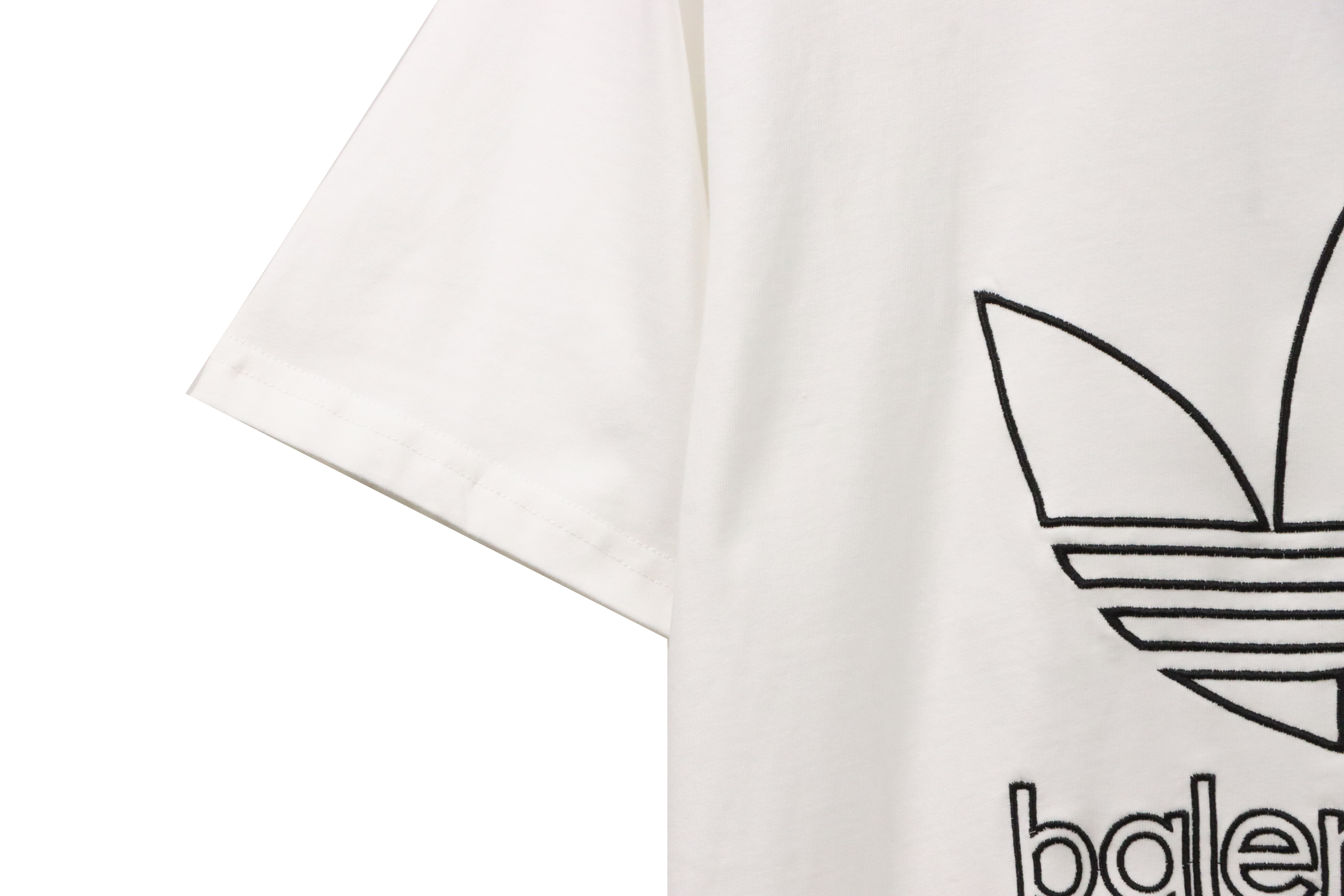 Balenciaga co-branded clover brand LOGO embroidered short sleeves (special price)