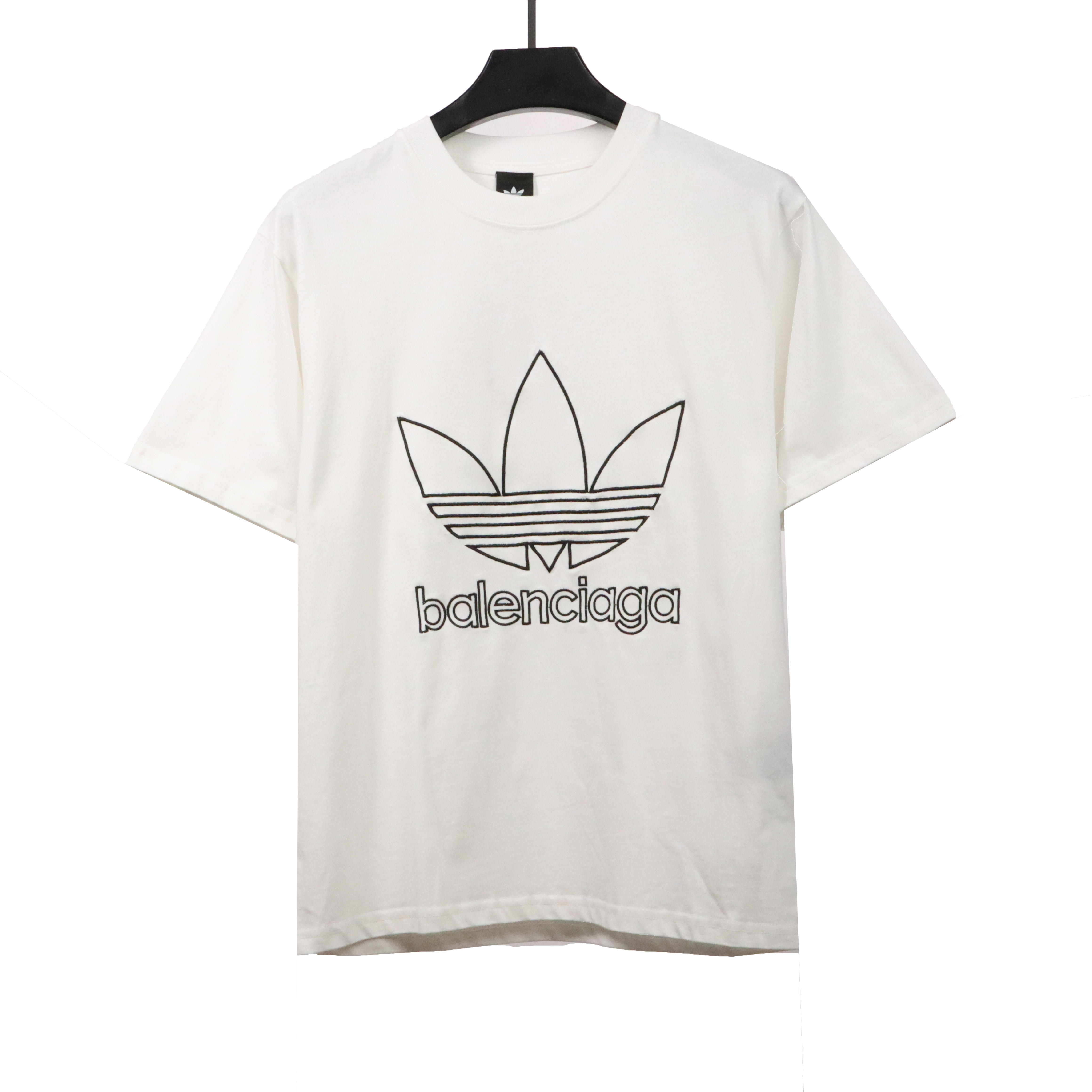 Balenciaga co-branded clover brand LOGO embroidered short sleeves (special price)